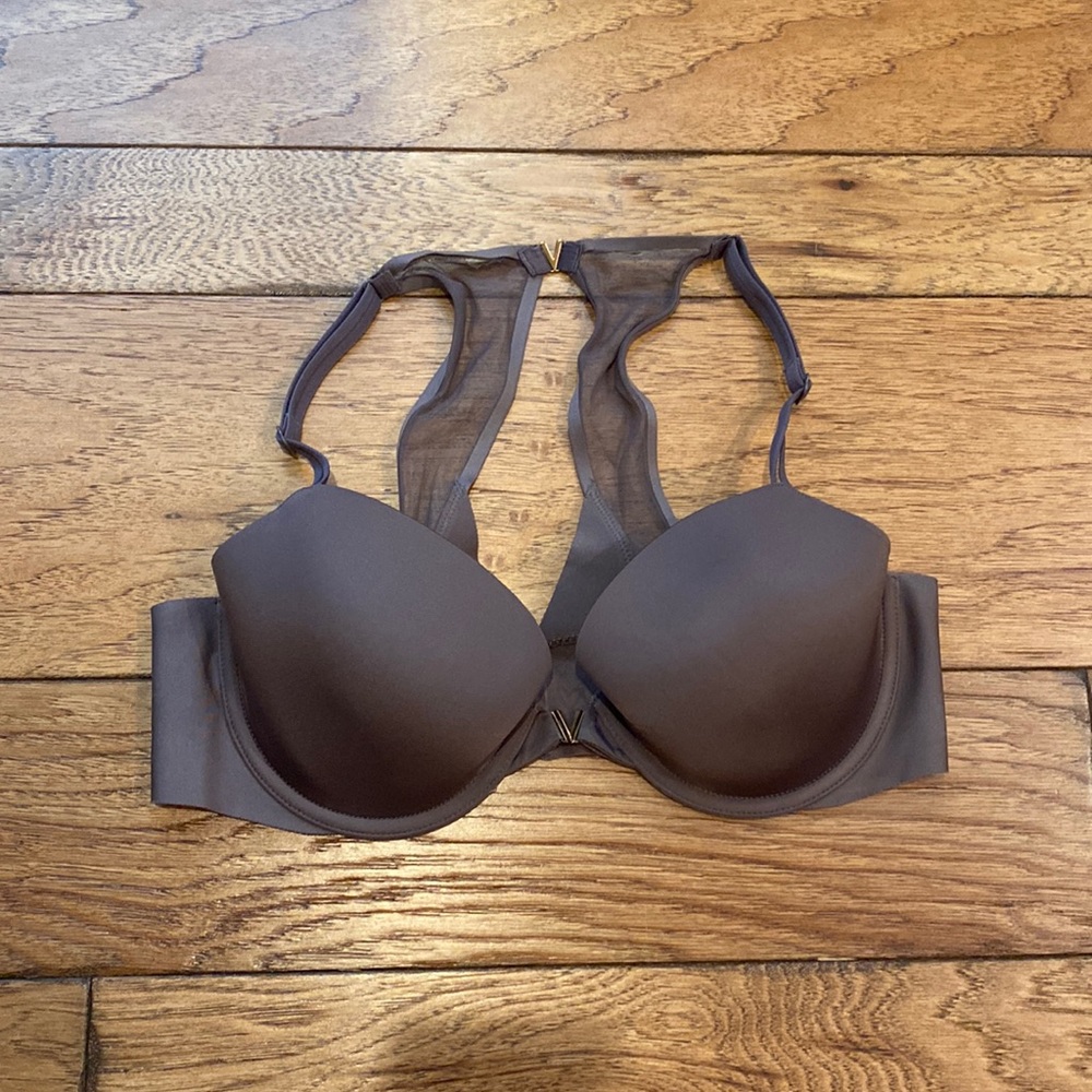 Victoria's Secret lightly lined Demi racer back bra